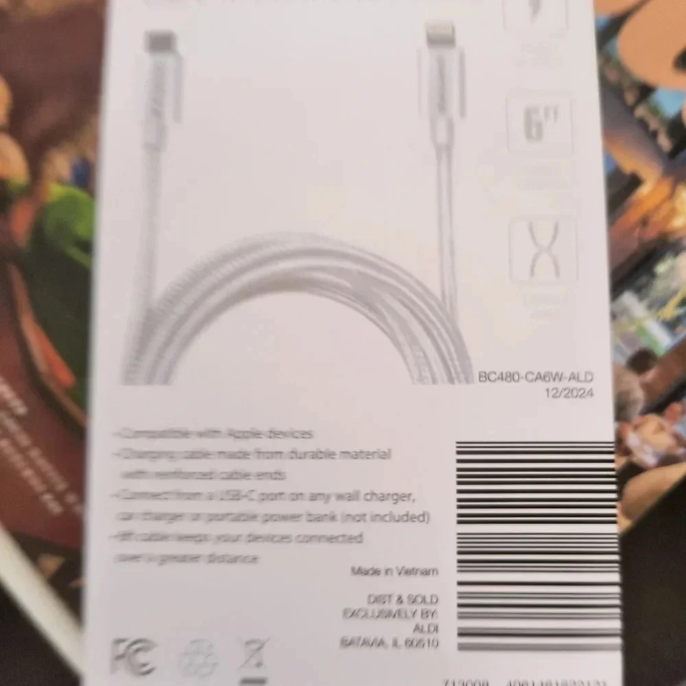 White 6 foot USBc charging cable for iPhone or iPad home office